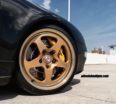 Фото дисков HRE 527 на Porsche 911 IV