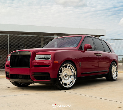Фото дисков Anrky RF-177 на Rolls-Royce Cullinan