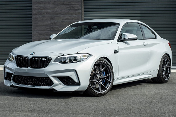 Фото дисков Bola FLY Глянцевый графит на BMW 2/M2 (F22/F87)