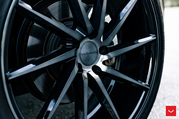 Фото дисков Vossen CVT Черный глянец на Lexus NX I