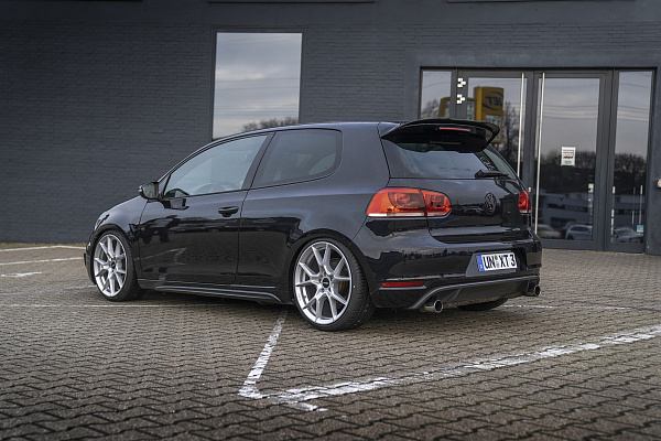 Фото дисков Rotiform KPR Серебро на Volkswagen Golf VII