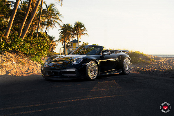 Фото дисков Vossen LC3-13T Глянцевый темный лак на Porsche 911 VIII