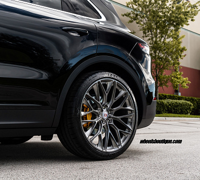 Фото дисков HRE P200 на Porsche Cayenne III