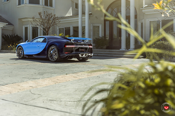 Фото дисков Vossen M-X2 Глянцевый графит на Bugatti Chiron