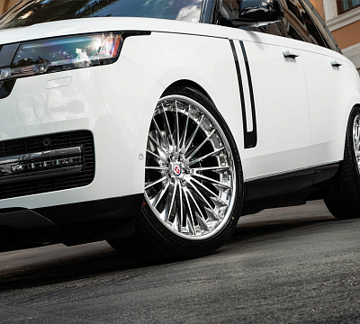 Фото дисков HRE S209H на Land Rover Range Rover V