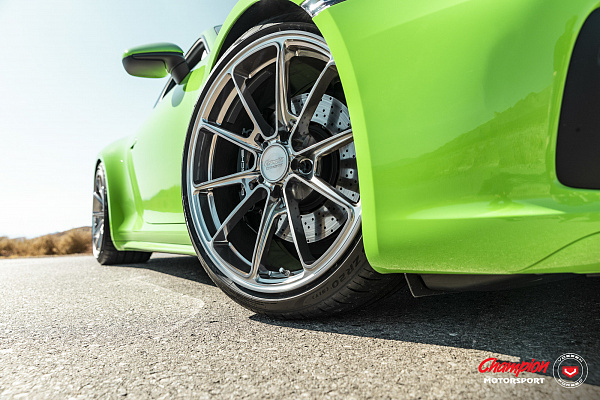 Фото дисков Vossen RS92 Полированный лак на Porsche 911 VIII