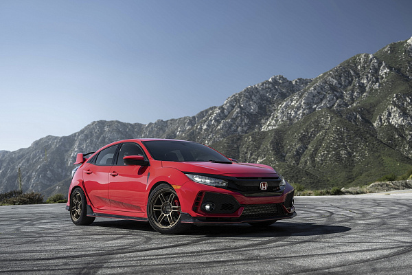 Фото дисков Rotiform RPS Сатиновая бронза на Honda Civic Type R FK8