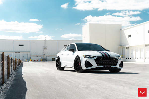 Фото дисков Vossen HF-7 Черный глянец на Audi A/RS 7 (4K)