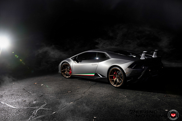 Фото дисков Vossen S21-01 Сатиновая бронза на Lamborghini Huracan