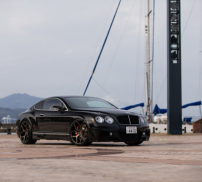 Фото дисков Vossen CG-205 на Bentley Continental GT II
