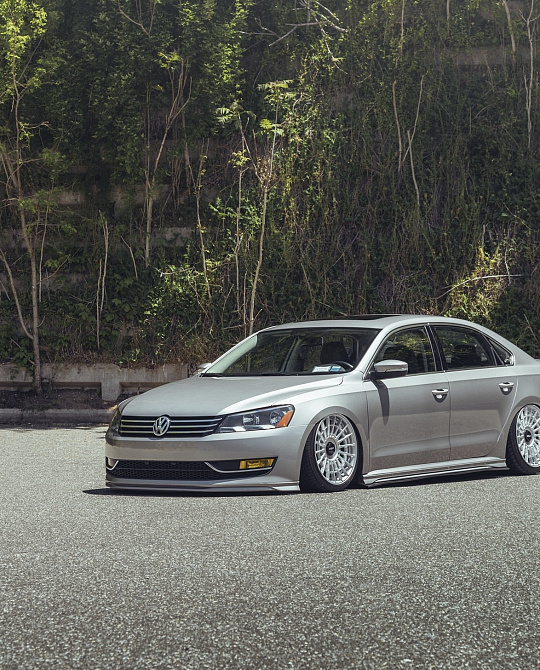 Фото дисков LAS-R Сатиновый лак на Volkswagen Passat B8