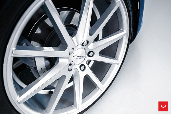 Фото дисков Vossen VFS-1 Серебро на Tesla Model 3