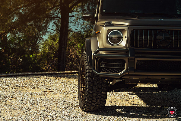 Фото дисков Vossen LC3-01T Сатиновая темная бронза на Mercedes-Benz G-Class III