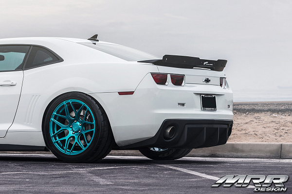 Фото дисков MRR FS01 Другой цвет на Chevrolet Camaro V