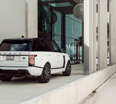 Фото дисков Vossen HF-2 на Range Rover IV