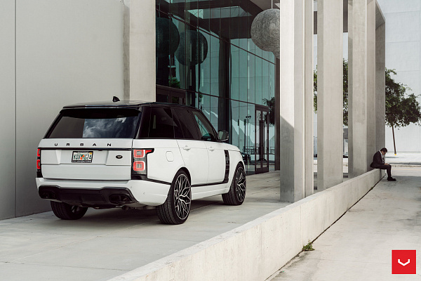 Фото дисков Vossen HF-2 Алмазная проточка на Range Rover IV
