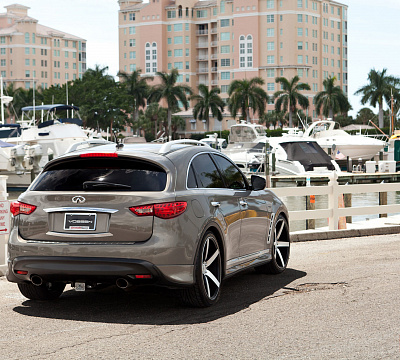 Фото дисков Vossen CV3 на Infiniti FX II