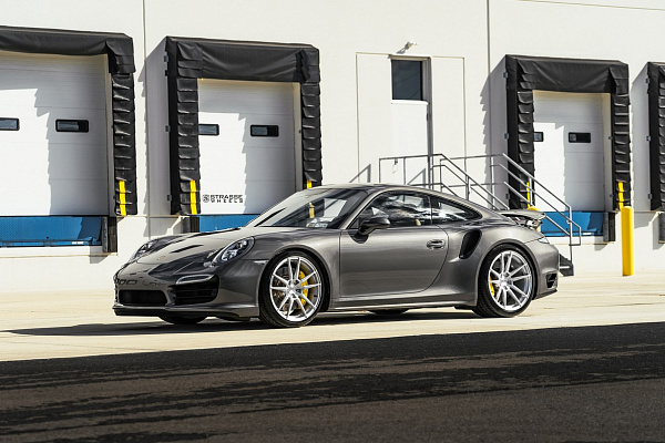 Фото дисков Strasse Wheels SV1 Deep Concave Monoblock Глянцевый лак на Porsche 911 VII