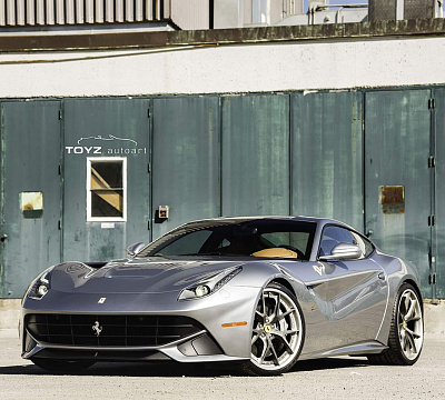 Фото дисков HRE S101 на Ferrari F12