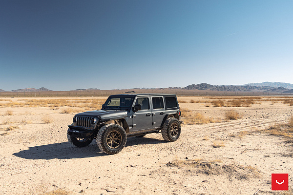 Фото дисков Vossen HF-5 Сатиновая бронза на Jeep Wrangler IV (JL)