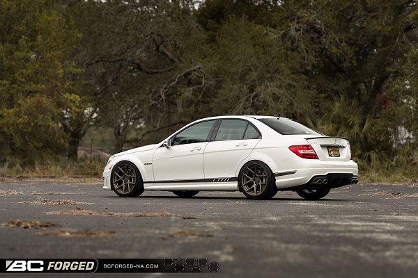Фото дисков BC Forged HCS02 Сатиновая бронза на Mercedes-Benz C-Class (W204)