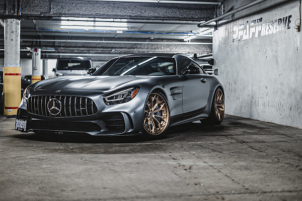 Фото дисков Brixton Forged CM6-R Сатиновая бронза на Mercedes-Benz AMG GT I