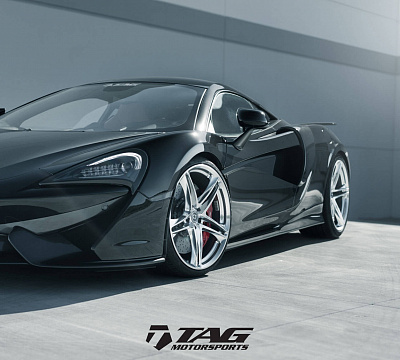 Фото дисков HRE P207 на McLaren 570S