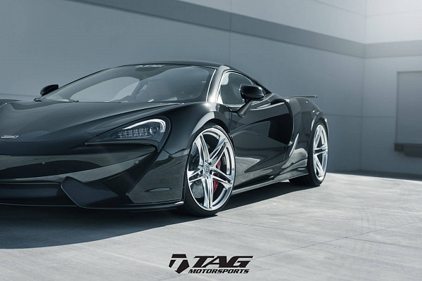 Фото дисков HRE P207 Полированный лак на McLaren 570S