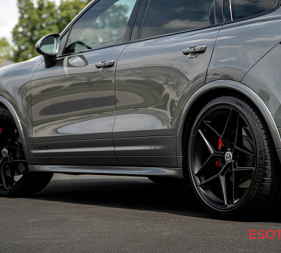Фото дисков HRE FF11 на Porsche Cayenne II