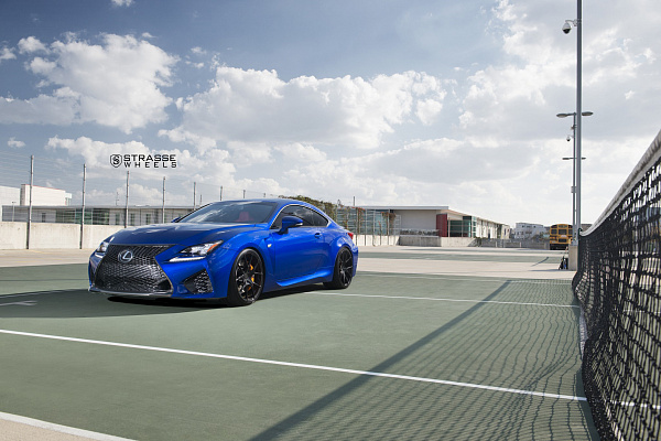 Фото дисков Strasse Wheels SM5R Deep Concave Monoblock Черный глянец на Lexus RC