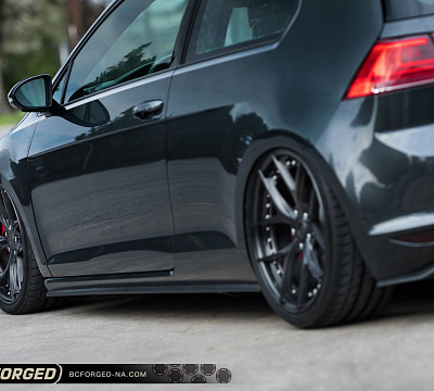 Фото дисков BC Forged HCS21 на Volkswagen Golf VII