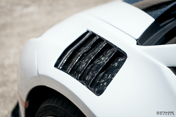 Фото дисков Strasse Wheels SM7 Deep Concave FS Другой цвет на Lamborghini Huracan