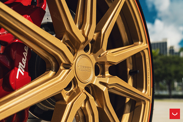 Фото дисков Vossen HF-3 Сатиновое золото на Maserati GranTurismo I
