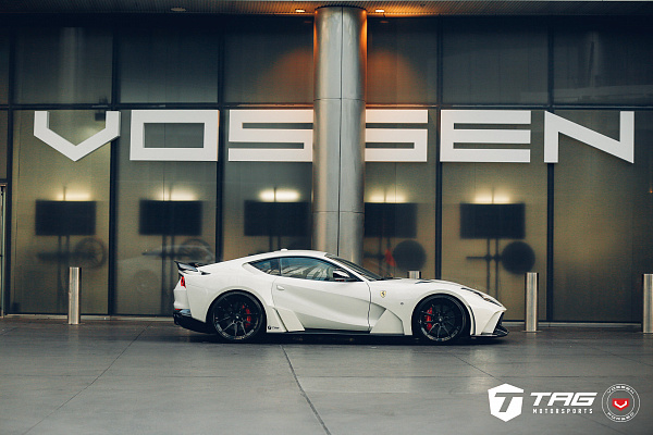 Фото дисков NOVITEC NF10 Черный глянец на Ferrari 812