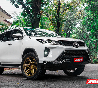 Фото дисков Vossen HF6-2 на Toyota Fortuner II