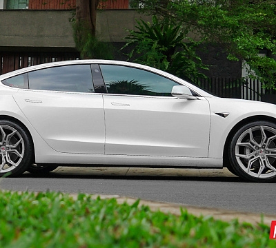 Фото дисков Vossen EVO-3R на Tesla Model 3