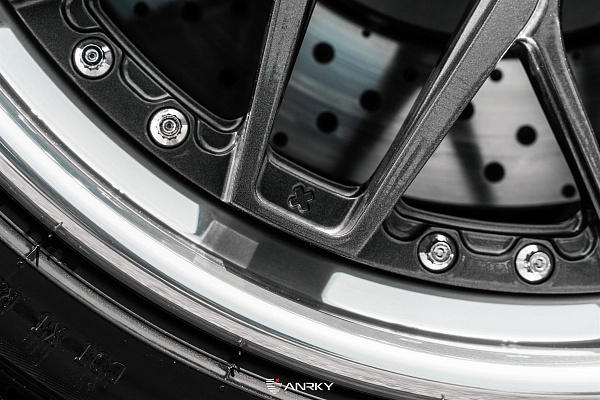 Фото дисков Anrky RS1 Глянцевый графит на Porsche 911 VIII