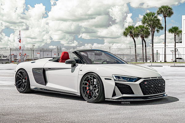 Фото дисков Strasse Wheels SB1 Deep Concave Duoblock Черный сатин на Audi R8 (4S)