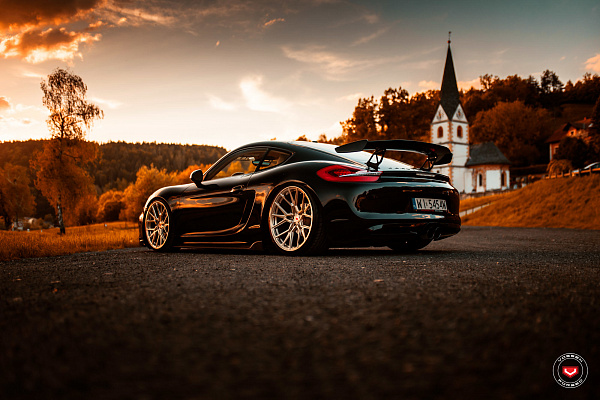 Фото дисков Vossen M-X3 Глянцевая медь на Porsche Cayman II