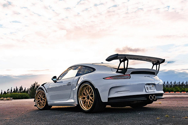 Фото дисков Anrky RS1 Сатиновое золото на Porsche 911 VII