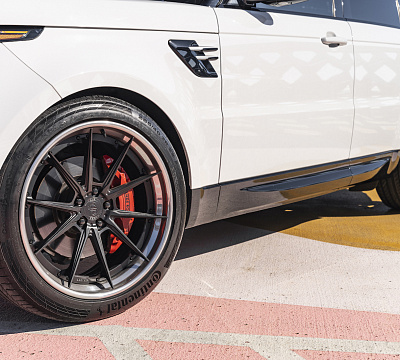 Фото дисков Strasse Wheels SV10 Deep Concave FS на Land Rover Range Rover Sport II