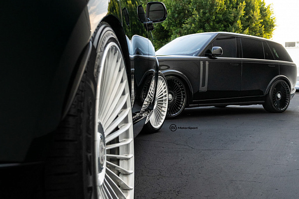 Фото дисков HRE L109M Глянцевый лак на Range Rover V