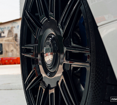 Фото дисков NOVITEC SP2 на Rolls-Royce Wraith