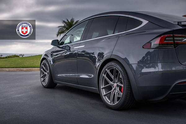 Фото дисков HRE P101SC Сатиновый тонированный лак на Tesla Model X