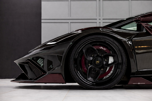 Фото дисков Brixton Forged NC01-R Черный сатин на Lamborghini Aventador