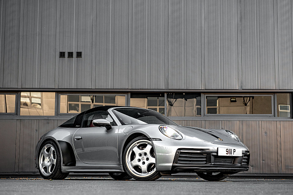 Фото дисков Kahn Cup 1 Remastered Серебро на Porsche 911 VIII