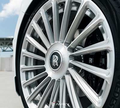 Фото дисков Anrky RF-282 на Rolls-Royce Cullinan