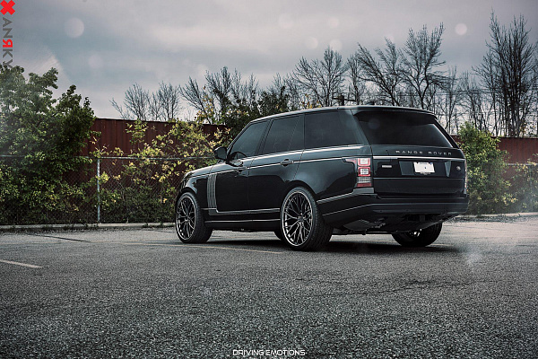 Фото дисков Anrky AN30 Черный сатин на Range Rover IV