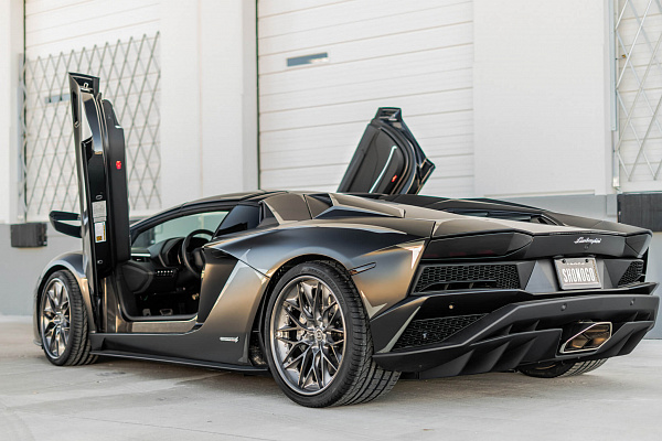 Фото дисков HRE S200 Глянцевый тонированный лак на Lamborghini Aventador