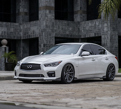 Фото дисков Vossen HF-3 на Infiniti Q50